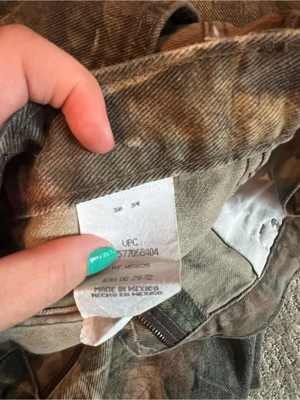 Men’s Relaxed Camo Jeans in Brown/Green